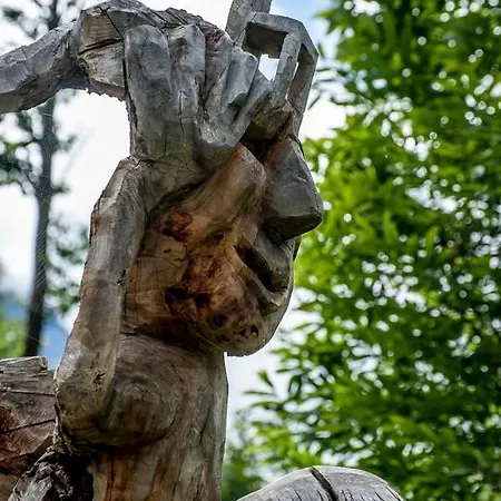 Estalagem Grotto Zendralli *