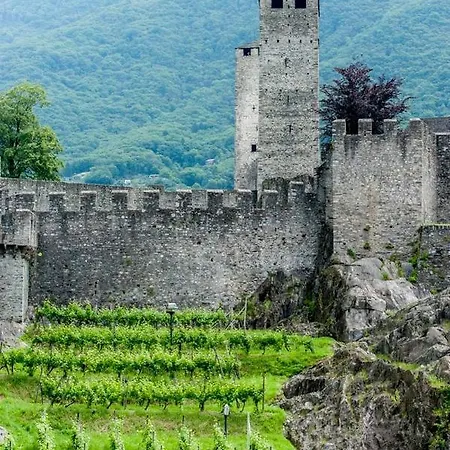 Grotto Zendralli Πανδοχείο *