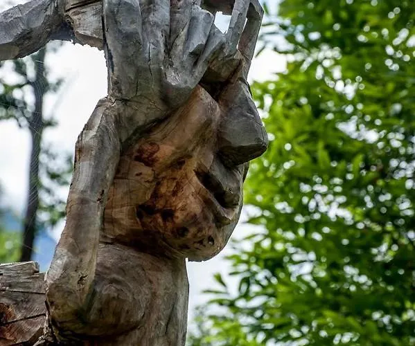 Kro Grotto Zendralli *