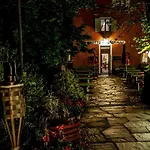 Grotto Zendralli Inn *