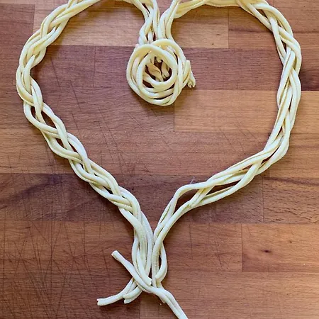 אורחן Grotto Zendralli