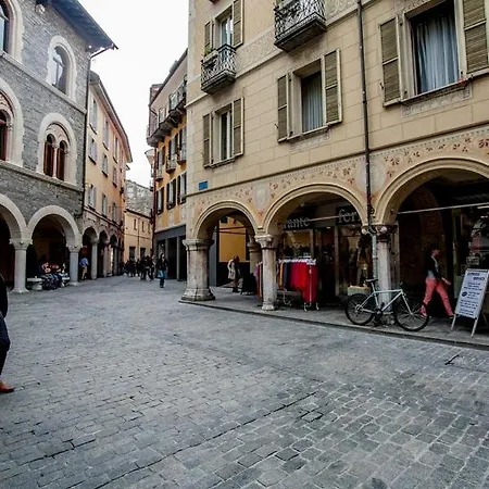 אורחן Grotto Zendralli Roveredo