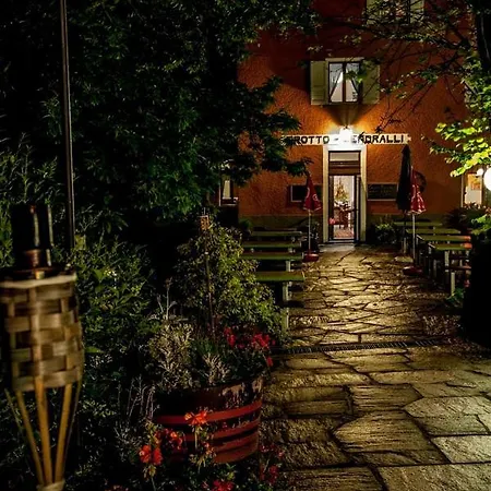 Grotto Zendralli אורחן *