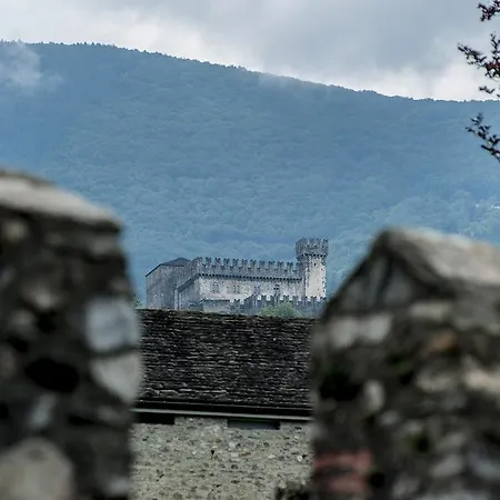 אורחן Grotto Zendralli *